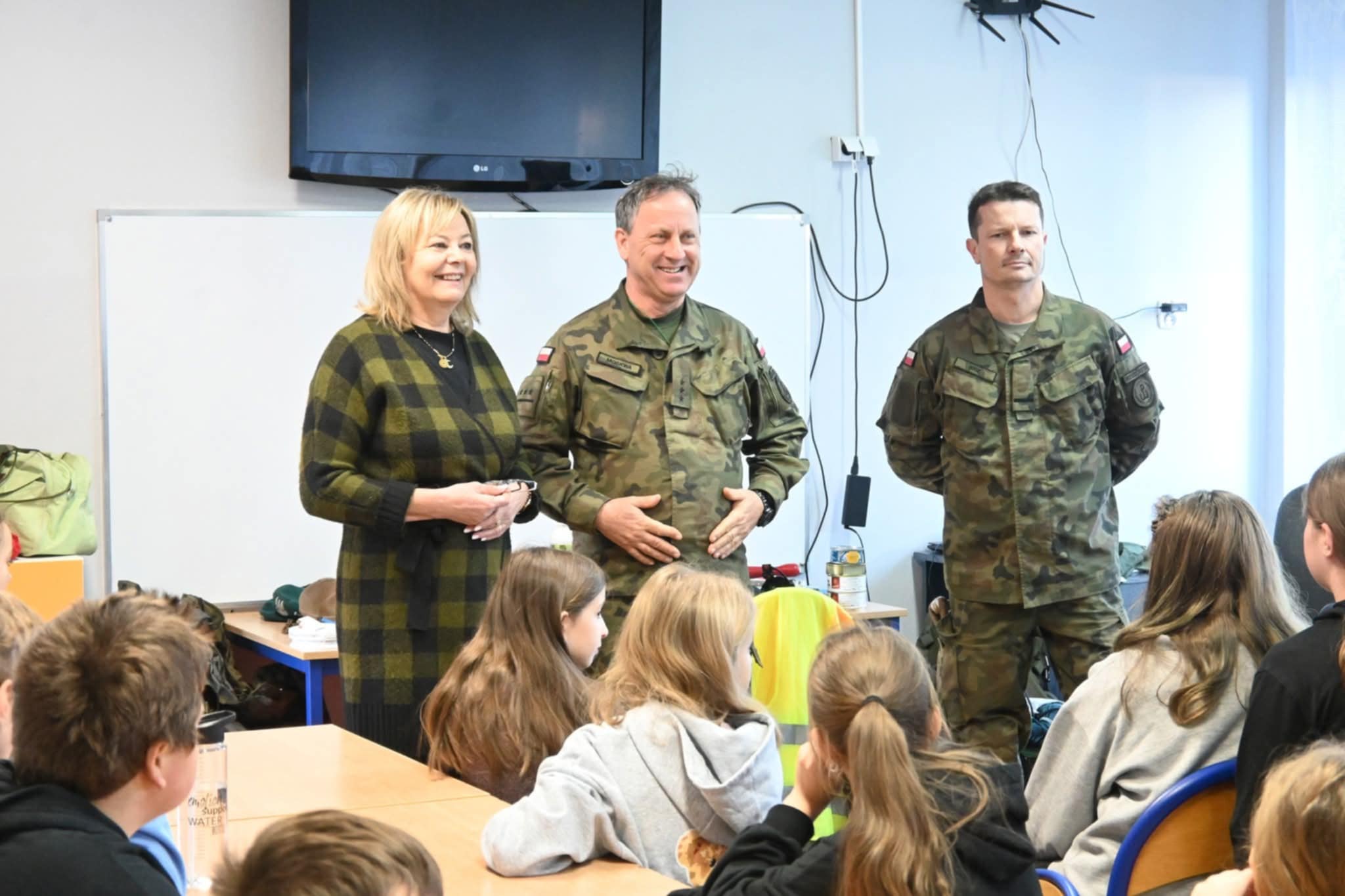 „Edukacja z wojskiem” w naszej szkole!