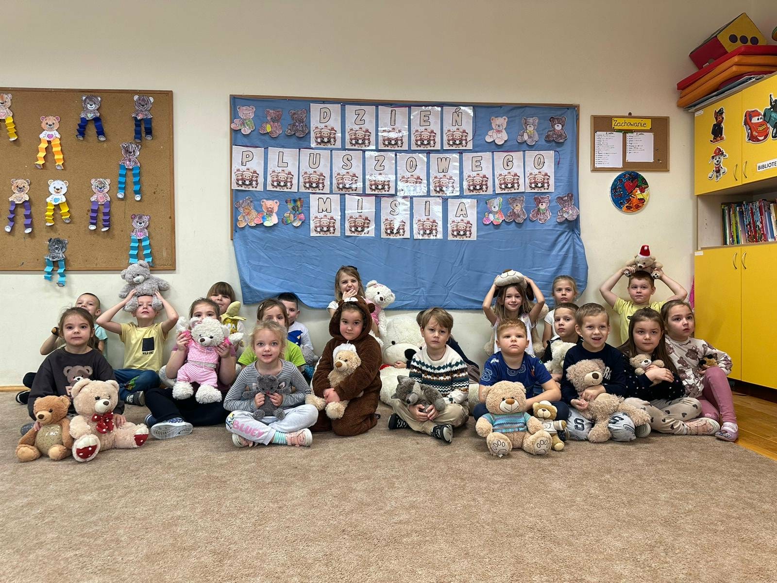 Dzień Pluszowego Misia – jak to Misio zawładnął szkołą!